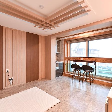 גנגנאונג Hotel Topsville מראה חיצוני תמונה