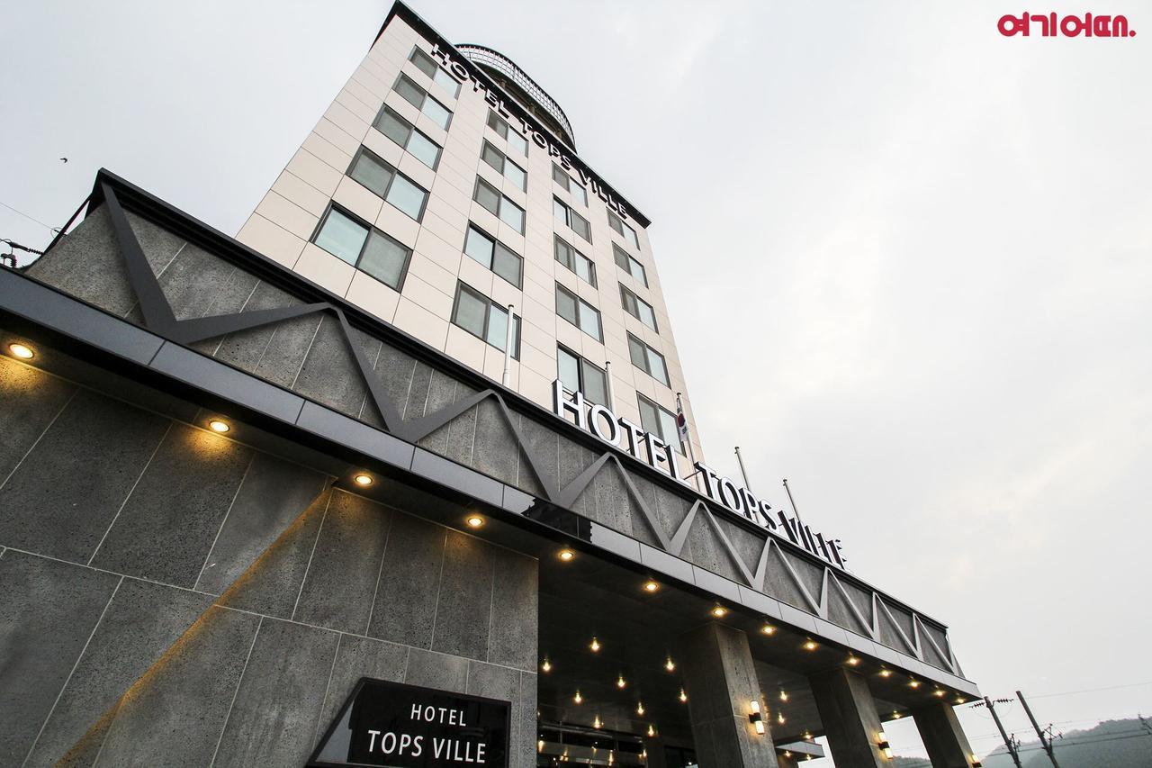 גנגנאונג Hotel Topsville מראה חיצוני תמונה