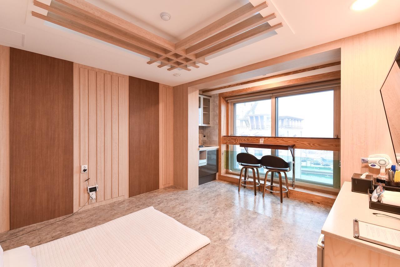 גנגנאונג Hotel Topsville מראה חיצוני תמונה
