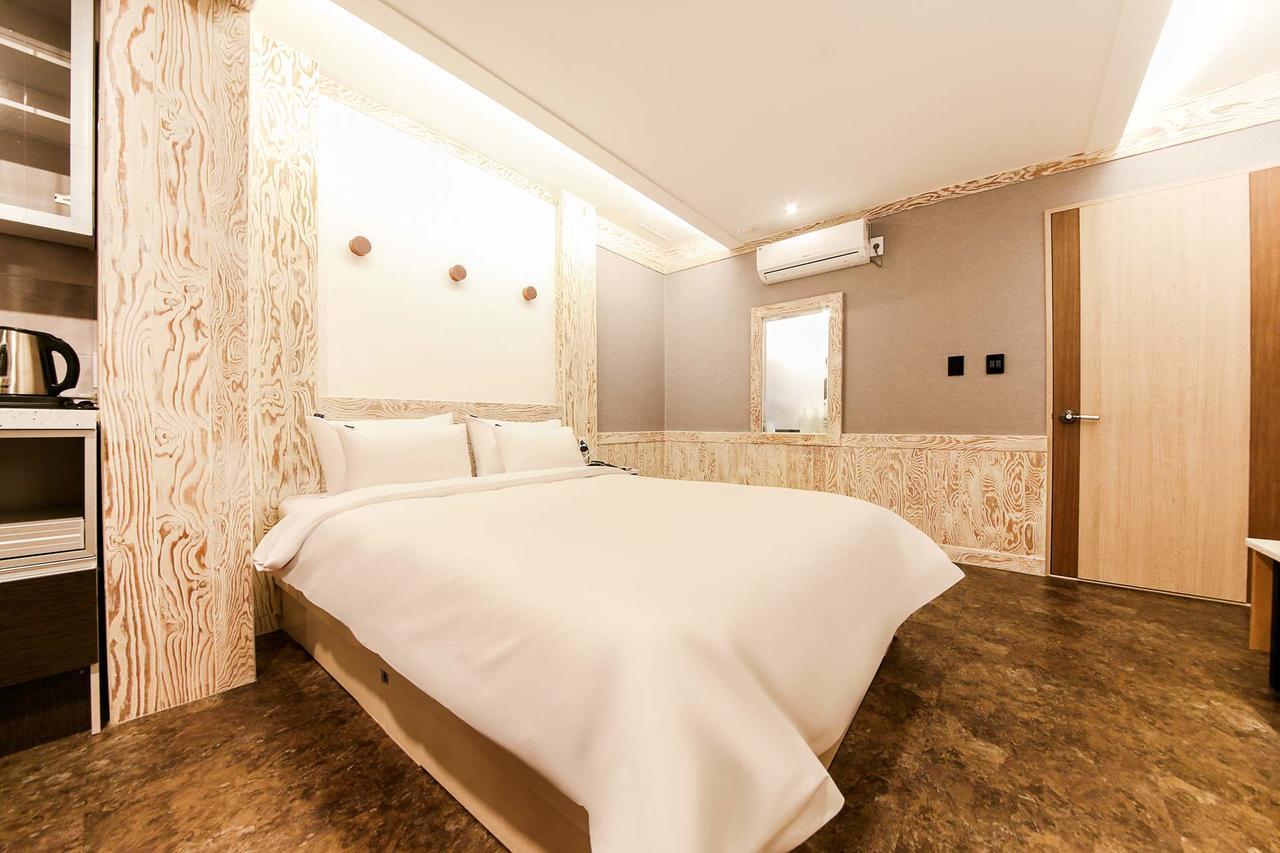 גנגנאונג Hotel Topsville מראה חיצוני תמונה