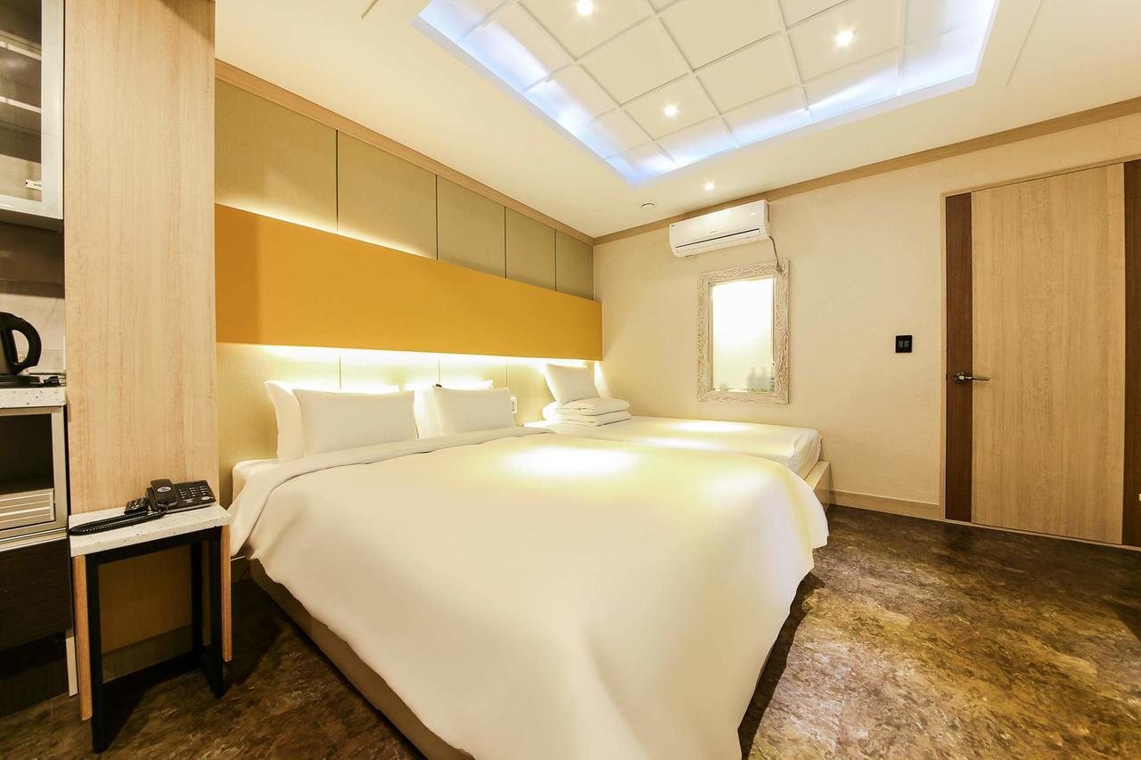 גנגנאונג Hotel Topsville מראה חיצוני תמונה