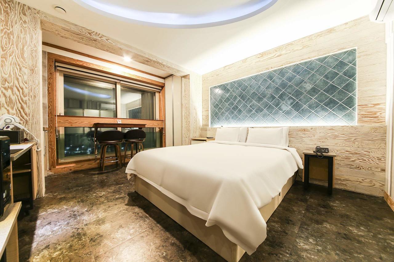 גנגנאונג Hotel Topsville מראה חיצוני תמונה
