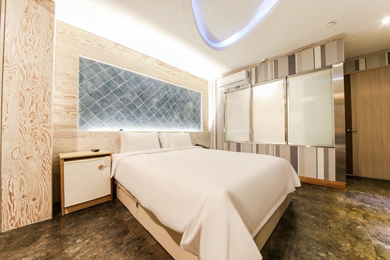 גנגנאונג Hotel Topsville מראה חיצוני תמונה