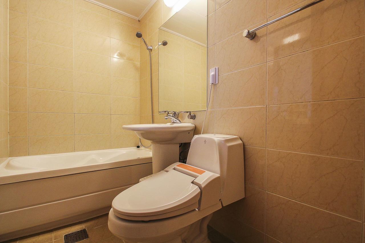 גנגנאונג Hotel Topsville מראה חיצוני תמונה